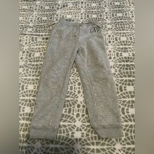 Gap sweat pants, gray,5 yr old